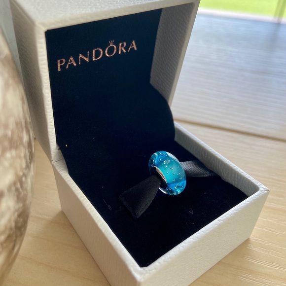 PANDORA Blue Effervescence Murano Glass Charm - Picture 1 of 6